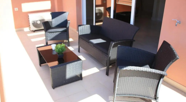 Litoral Mar Beside the Beach, Забронировать Отель Отели Портиман с бассейном, рядом с Торговый центр Continente, Бассейн
