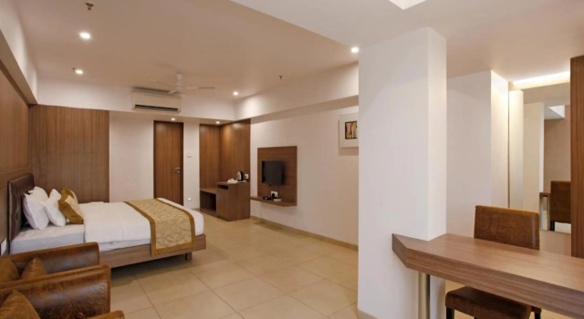 Люкс Hotel Dwarkamai