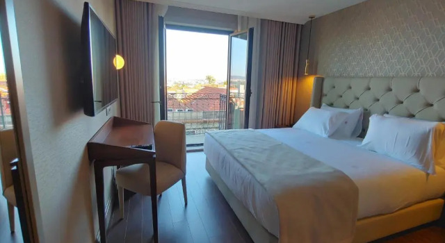 Двухместный номер Standard с балконом Oca Oriental Porto Hotel