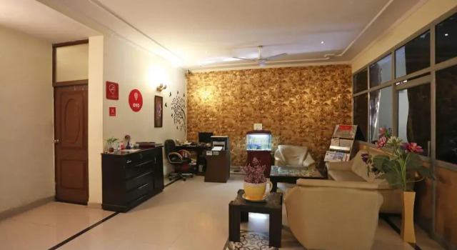 Murti Palace by OYO Rooms