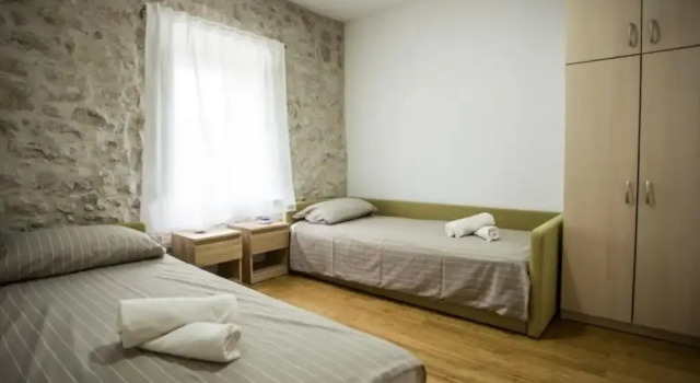 Apartments Stone House Murter, Забронировать Апартаменты/квартира Муртер 