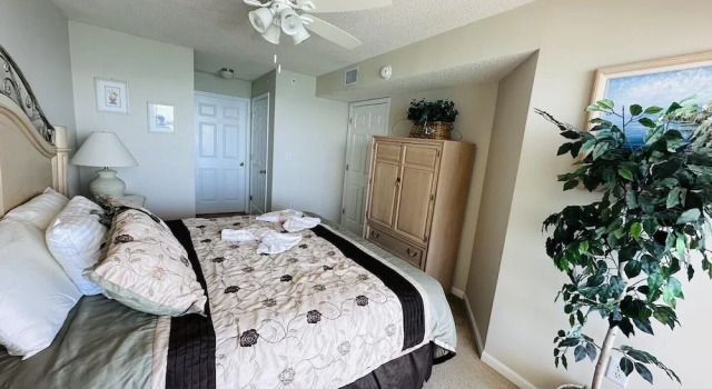 Ashworth 1604 3 Bedroom Condo by RedAwning, North Myrtle Beach, Забронировать Отель Отели Норт-Миртл-Бич с парковкой, рядом с Парк развлечений OD Pavilion, Парковка
