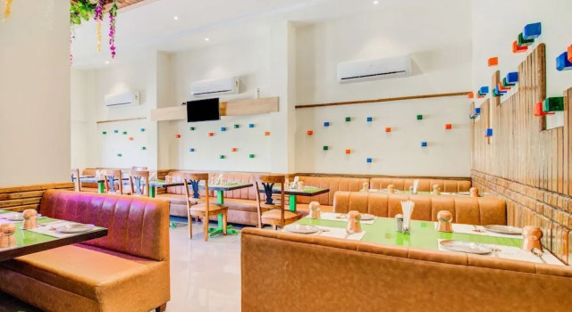 Fabhotel Monarch Guestline, Забронировать Отель Отели штата Махараштры 3 звезды, 3*