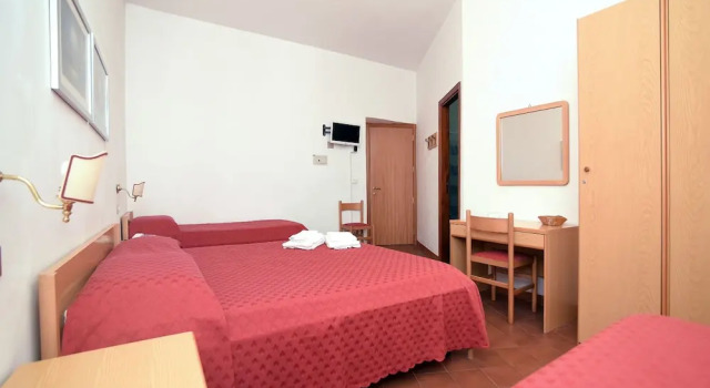 Четырёхместный номер Economy c 1 комнатой Hotel Timiama