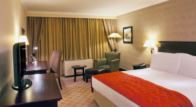 Номер Superior Southern Sun OR Tambo International Airport