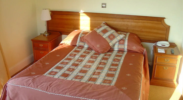 Bowood Park Hotel