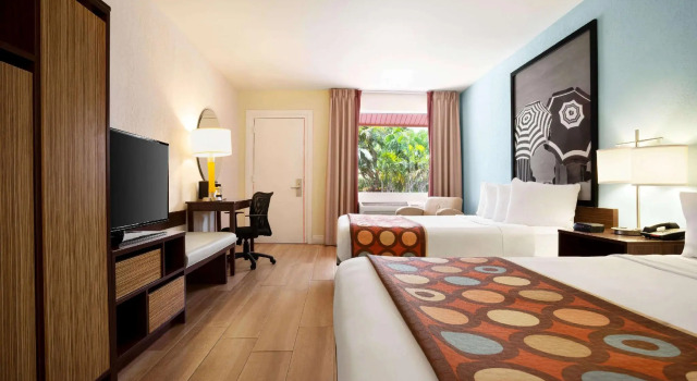 Четырёхместный номер Standard Super 8 by Wyndham Homestead Florida City Gateway to Keys