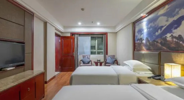 Люкс Deluxe Chonpines Hotels·Xinyu Baoshi Park