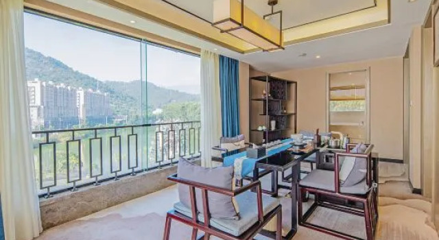 Люкс с видом на озеро Fujian Minyuan Hotel (Minhou University Town Minjiang University Academic Exchange Center)