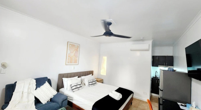 Двухместная студия K - Town Hotel