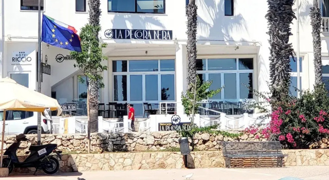 Aquamarina Rooms, Book Bed and Breakfast SPA-hoteller i Porto Cesareo Beaches, SPA