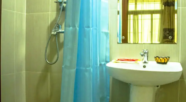 Standard Doppel Zimmer 1 Schlafzimmer mit Stadtblick ABC Travellers Hotel