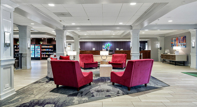 Holiday Inn Chicago Nw Crystal Lk Conv Ctr by IHG