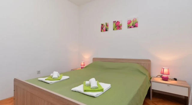Apartment 1933, Book Lejlighed Valbandon Istrien