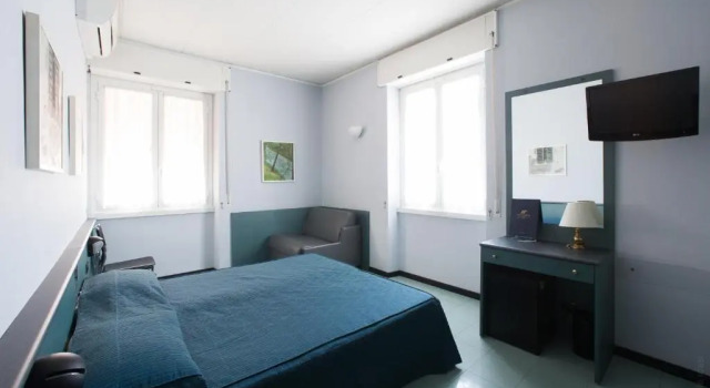Трёхместный номер Standard Hotel Tirreno