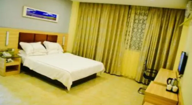 Zhanjiang Dongjian Xiaochengzhixing Hotel, Buchen Sie Hotel Zhanjiang Guangdong