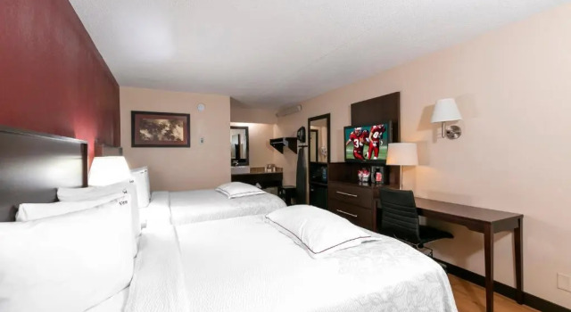 Четырёхместный номер Premium Red Roof Inn PLUS+ University at Buffalo - Amherst