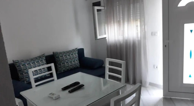 Apartment K2, Book Lejlighed Hoteller i Kotor Riviera med parkering, Parkering
