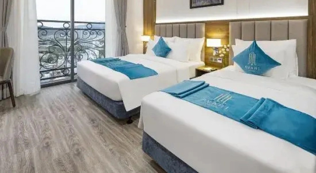 Трёхместный номер Deluxe с балконом и с видом на воду Avari Hotel
