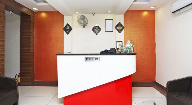 Capital O 2616 Hotel Golden Sand, Забронировать Отель Рохтак штат Харьяна