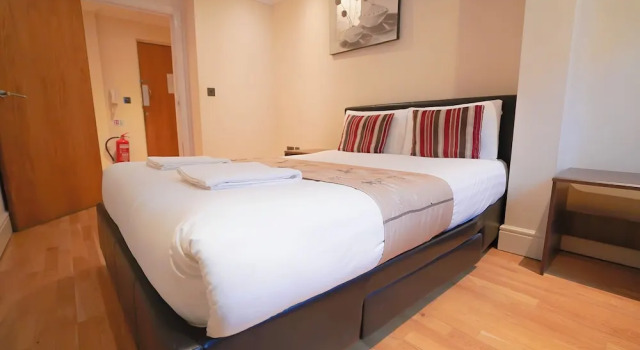 Cosy 2-bed 2 Bathroom Apartment in London, Забронировать Апартаменты/квартира Апартаменты Лондона, рядом с Холборнский виадук, Апартаменты/квартира