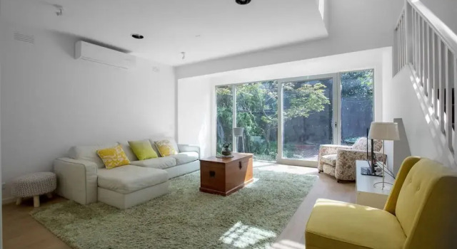 Коттедж Comfy Holiday House With Pool@rosanna