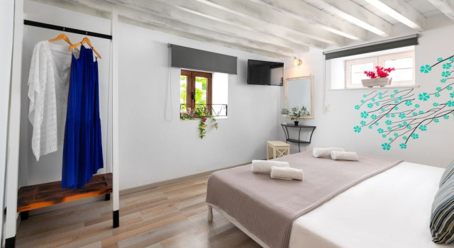 Lindos Citrin Suites