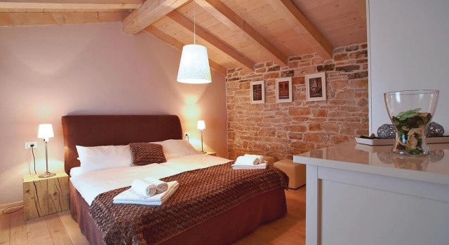 Stunning Home in Kanfanar With Wifi and 4 Bedrooms, Rezervați Hotel Kanfanar Central Istria