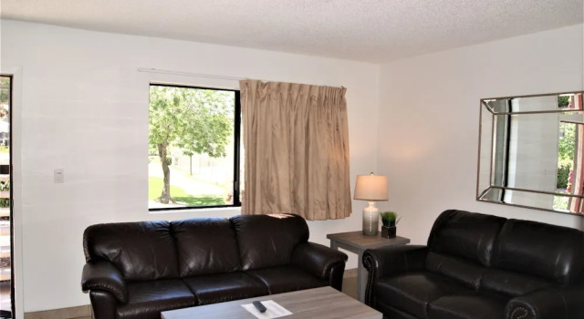 Апартаменты 144 Fully Furnished 1BR Suite-Pet Friendly! by RedAwning