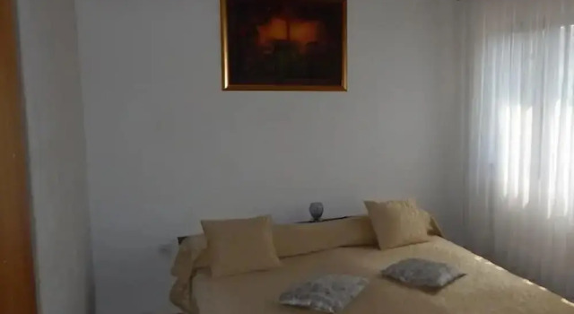 Miki - 25 m From Crystal Clear sea - A1, Rezerwuj Hotel Hotele w Split-Dalmatia County z parkingiem, Parking