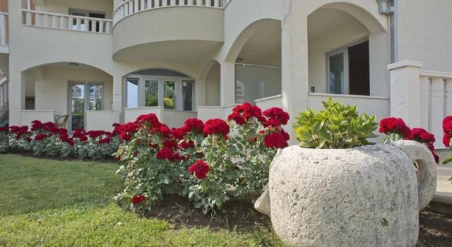 Vila V Lux Apartments, Забронировать Апартаменты/квартира Петровац Будванская ривьера
