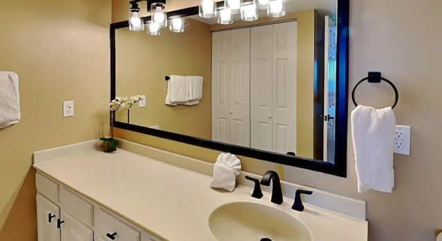 Номер Standard с балконом и с видом на океан Emerald Towers II by Southern Vacation Rentals
