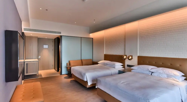 Четырёхместный номер Premium Four Points by Sheraton Taipei Bali