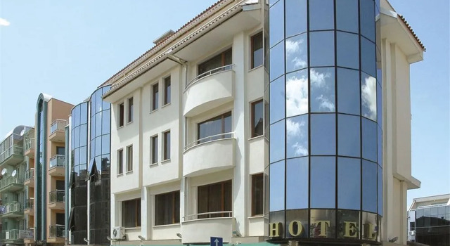 Отель Дафи, Забронировать Отель Отели Пловдива 3 звезды, рядом с Roman Theatre Plovdiv, 3*
