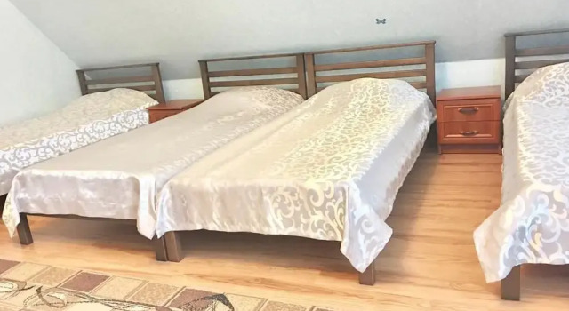Vilari Guest House, Rezerwuj Pensjonat Hotele w Odessa region z basenem, Basen