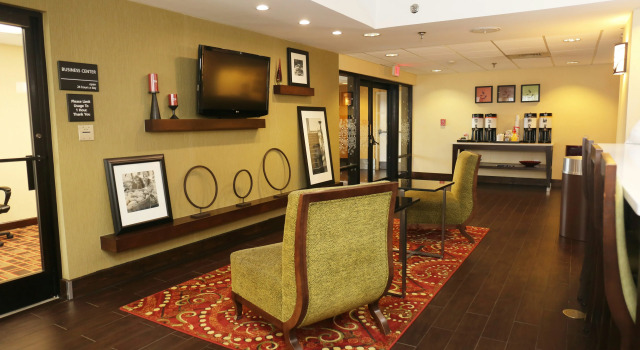 Hampton Inn Sumter, Забронировать Отель Отели Южной Каролины с завтраком, Завтраки