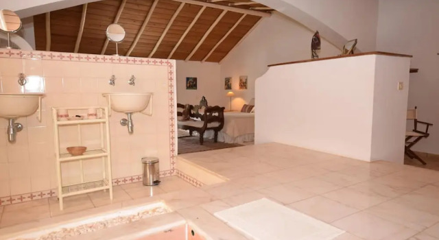 Коттедж Coastal Retreat With Private Pool