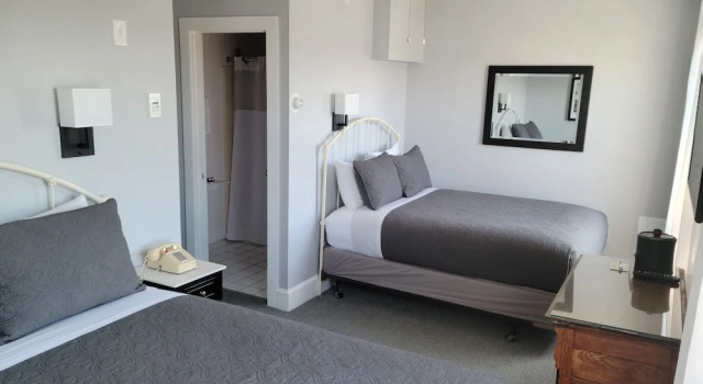 National Hotel, Забронировать Отель Отели Нью-Шорхэм 3 звезды, рядом с Clayhead Nature Trail, 3*