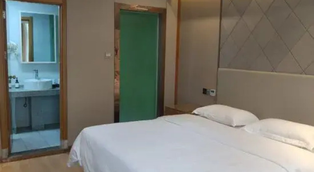 Люкс Superior GreenTree Inn Bozhou Mengcheng District Red Star Macalline Business Hotel