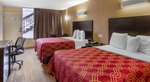 Econo Lodge Roanoke Civic Center, Забронировать Мини-отель Отели Роанок 4 звезды, 4*