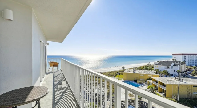 Номер Standard с 2 комнатами Seacrest 701B is a 2 BR Gulf Front on Okaloosa Island by RedAwning