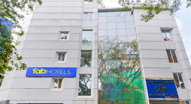 Fabhotel Ira International, Забронировать Отель Корамангала Бангалор, рядом с Торговый центр The Forum