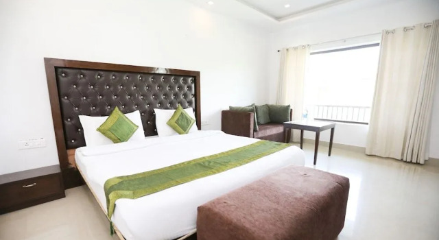 Treebo Tigers Pug Marks, Boek Hotel Pangot Uttarakhand