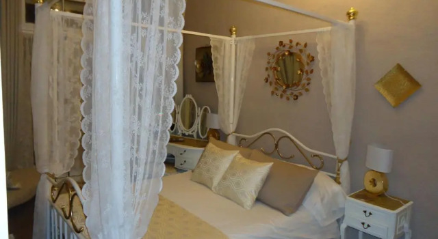 Двухместный номер Deluxe с балконом и с видом на море The Little Emily Guest House