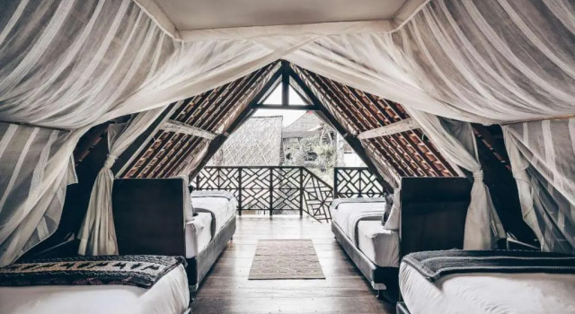 Кровать в общем номере Batukaru Eco Retreat - Adults Only