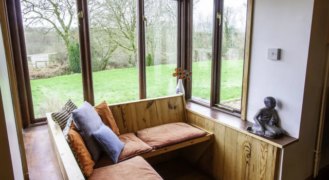 The Lake House Retreat - 7 Bedroom, Varaa Lomakoti Swansea 