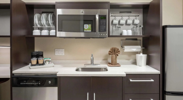 Четырёхместная студия Home2 Suites by Hilton Houston Katy