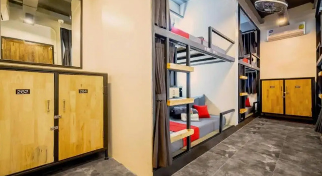 Кровать в общем номере (женский номер) Hyde Sukhumvit 11 Bangkok