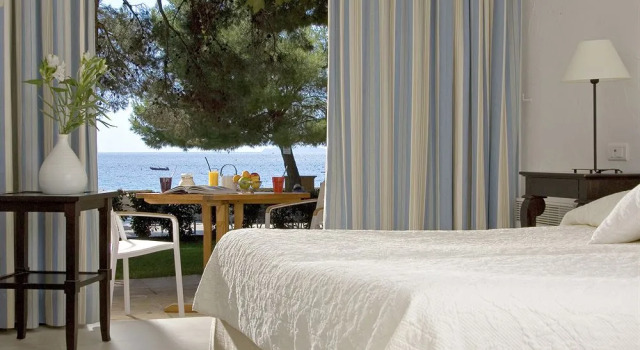 Hôtel La Pinède Plage