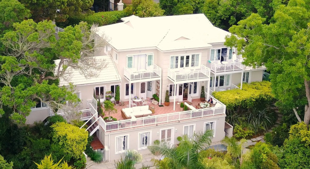 Bridgewater Manor, Reservar Casa de hóspedes Paradise 